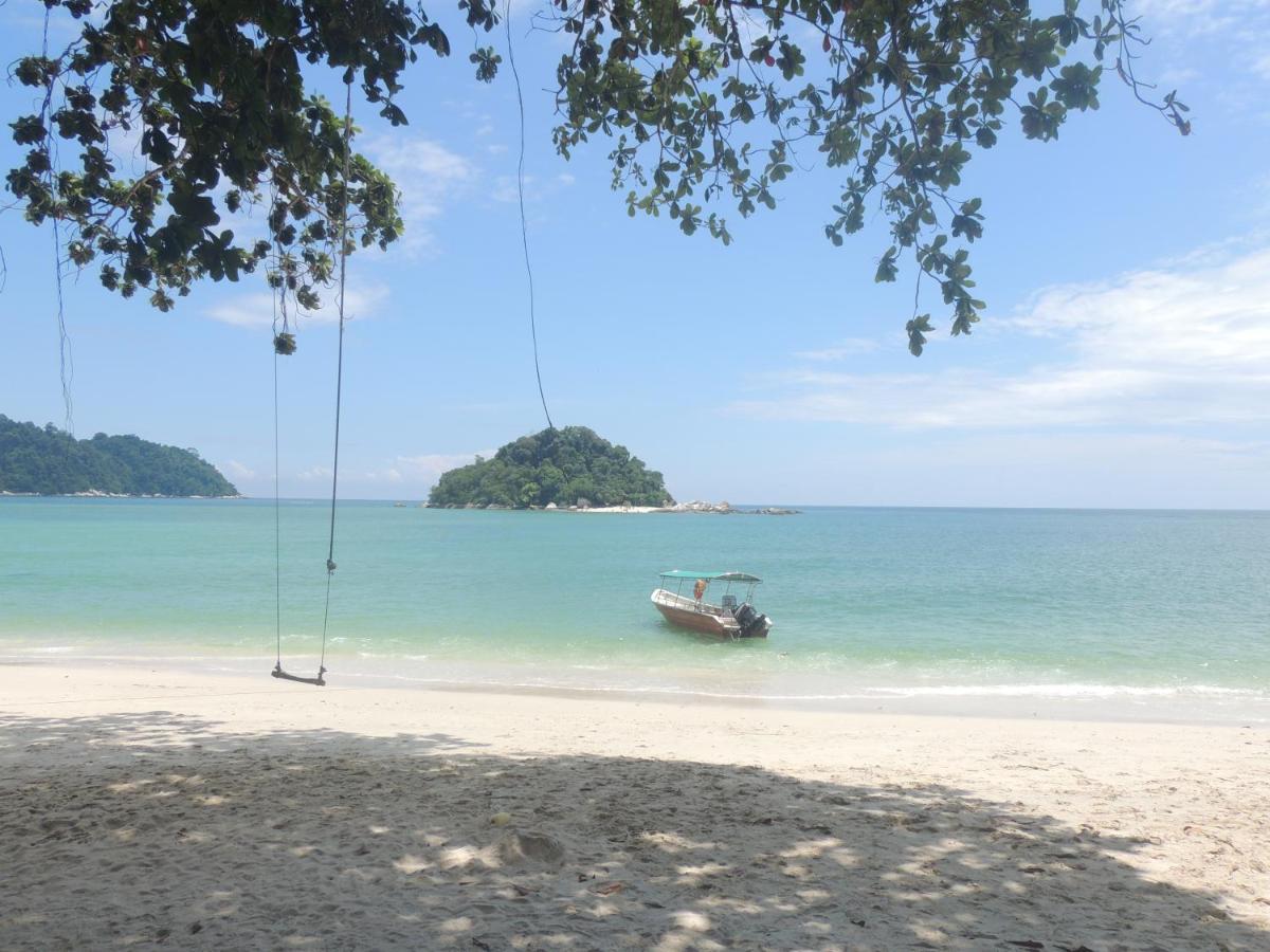 Utan Teluk Nipah Villa Pekan Pangkor Exterior photo
