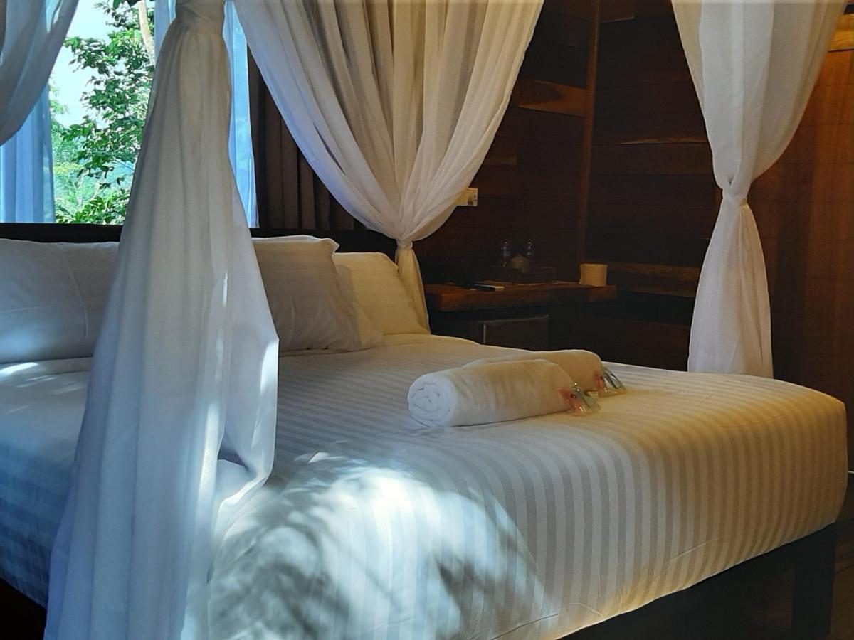 Utan Teluk Nipah Villa Pekan Pangkor Exterior photo