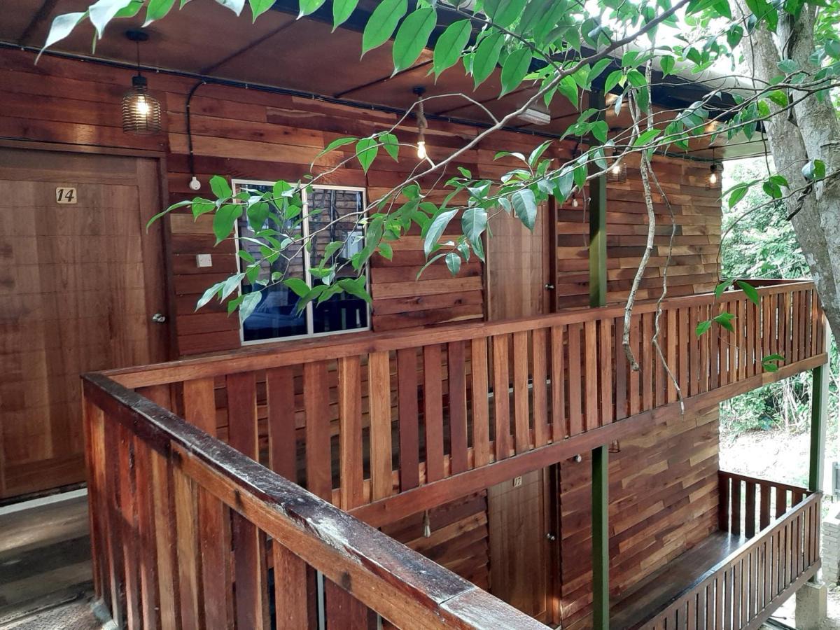 Utan Teluk Nipah Villa Pekan Pangkor Exterior photo