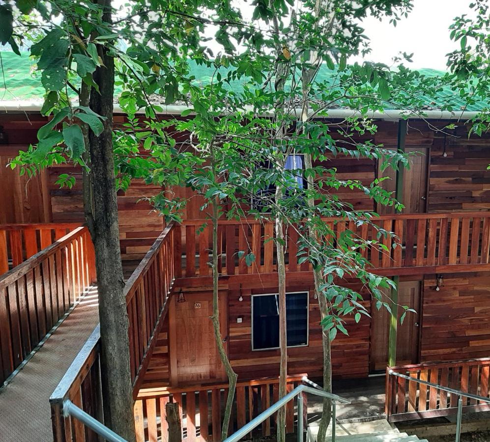 Utan Teluk Nipah Villa Pekan Pangkor Exterior photo